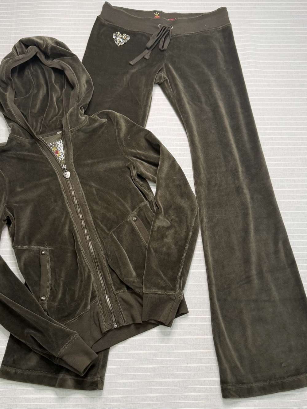 ✨ Vintage Twisted Heart Y2K Velour Rhinestone Tracksuit – Size S